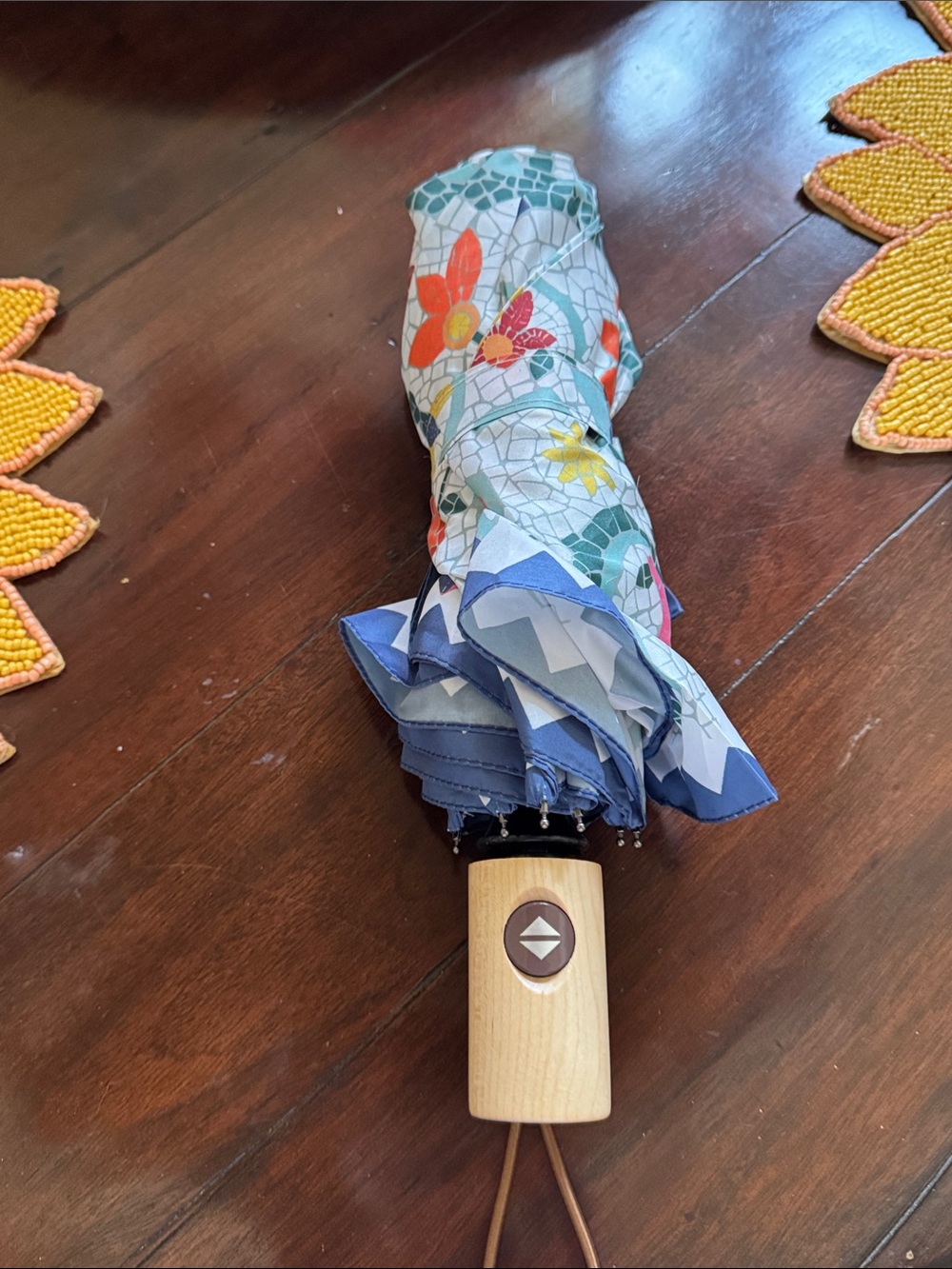 Anthropologie Compact Folding Umbrella - Picture 6 of 7